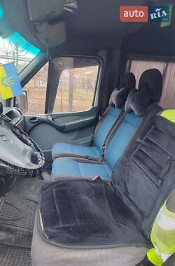 Микроавтобус Mercedes-Benz Sprinter 2005 в 