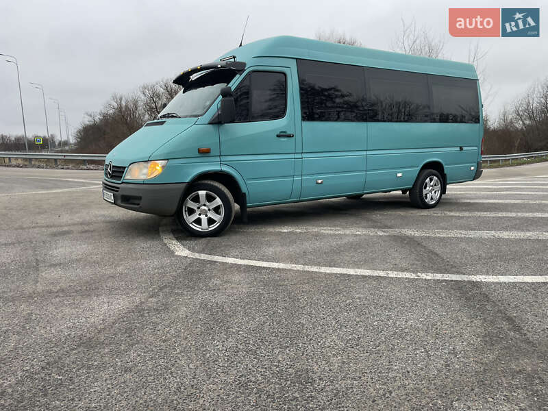 Грузопассажирский фургон Mercedes-Benz Sprinter 2002 в Виннице