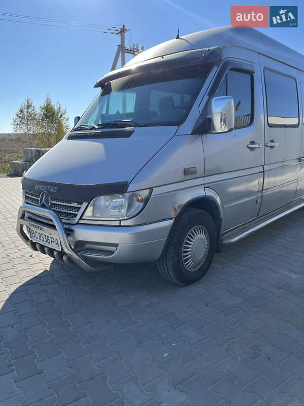 Mercedes-Benz Sprinter 2005