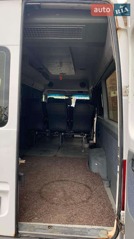 Мікроавтобус Mercedes-Benz Sprinter 2006 в Іршаві