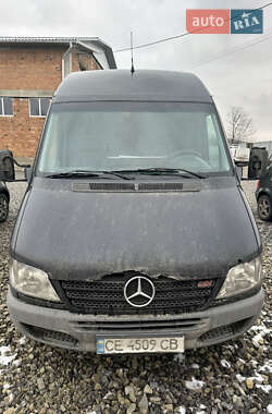 Грузовой фургон Mercedes-Benz Sprinter 2004 в Черновцах