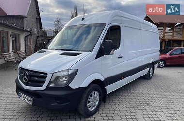 Вантажний фургон Mercedes-Benz Sprinter 2015 в Іршаві