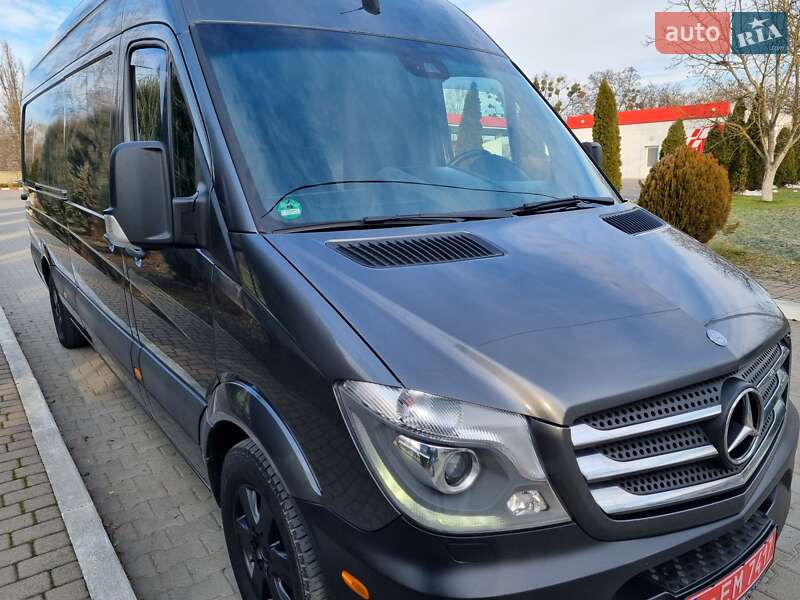 Грузовой фургон Mercedes-Benz Sprinter 2014 в Черновцах