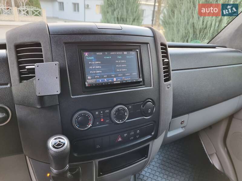Грузовой фургон Mercedes-Benz Sprinter 2014 в Черновцах