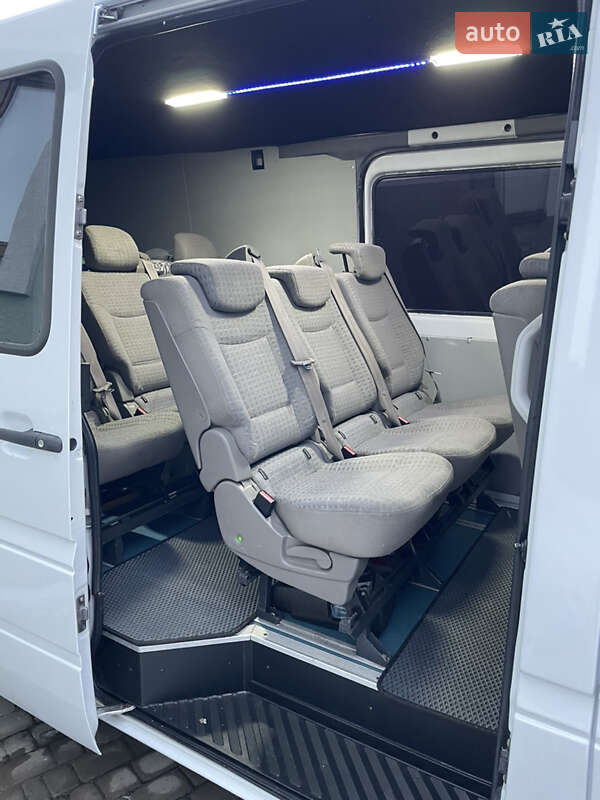 Микроавтобус Mercedes-Benz Sprinter 2005 в Ровно