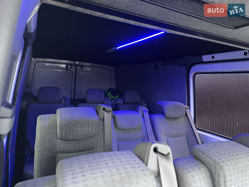 Микроавтобус Mercedes-Benz Sprinter 2005 в Ровно