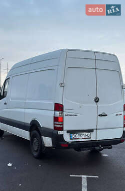 Вантажний фургон Mercedes-Benz Sprinter 2006 в Рівному