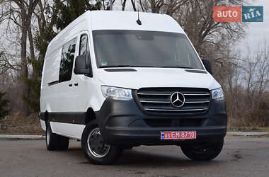 Грузовой фургон Mercedes-Benz Sprinter 2020 в 