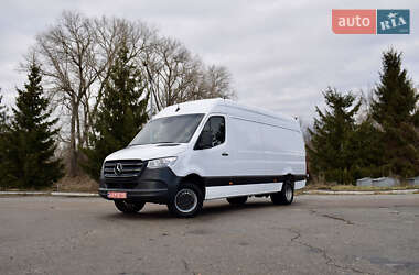 Грузовой фургон Mercedes-Benz Sprinter 2020 в 