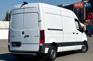 Вантажний фургон Mercedes-Benz Sprinter 2020 в Києві