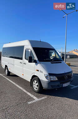 Вантажопасажирський фургон Mercedes-Benz Sprinter 2005 в Чернівцях