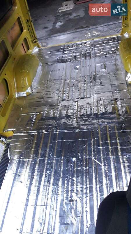 Микроавтобус Mercedes-Benz Sprinter 1999 в Синельниково фото 28 Микроавтобус Mercedes-Benz Sprinter 1999 в Синельниково