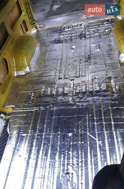 Мікроавтобус Mercedes-Benz Sprinter 1999 в  фото 28 Мікроавтобус Mercedes-Benz Sprinter 1999 в