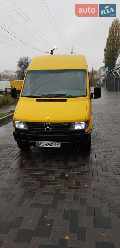 Микроавтобус Mercedes-Benz Sprinter 1999 в Синельниково фото 23 Микроавтобус Mercedes-Benz Sprinter 1999 в Синельниково