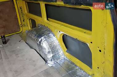 Мікроавтобус Mercedes-Benz Sprinter 1999 в  фото 24 Мікроавтобус Mercedes-Benz Sprinter 1999 в