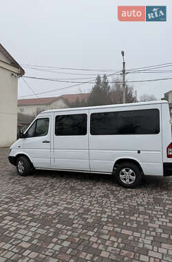 Вантажопасажирський фургон Mercedes-Benz Sprinter 2001 в Чернівцях