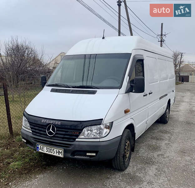 Вантажний фургон Mercedes-Benz Sprinter 2001 в Дніпрі