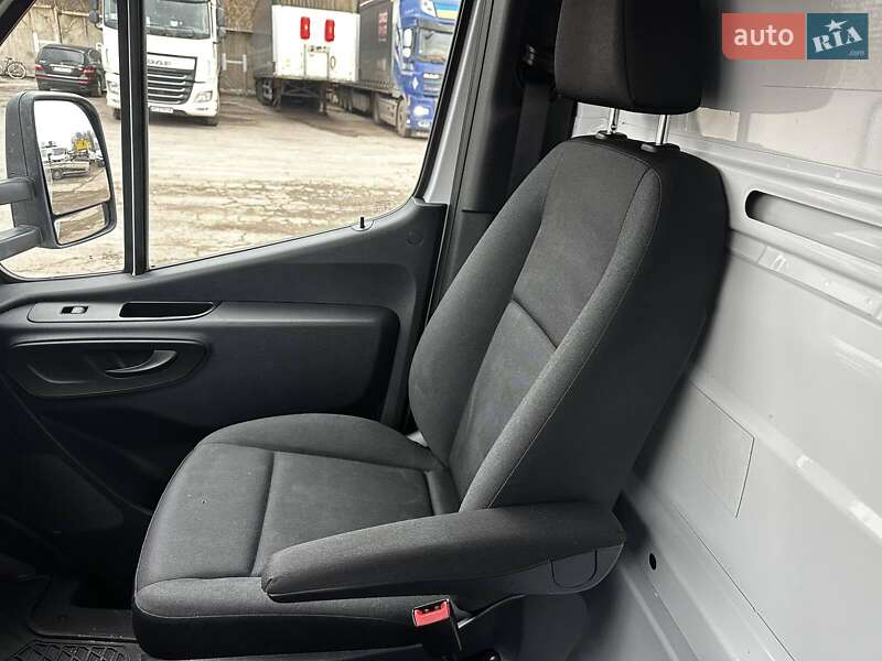 Грузовой фургон Mercedes-Benz Sprinter 2018 в Нововолынске фото 21 Грузовой фургон Mercedes-Benz Sprinter 2018 в Нововолынске