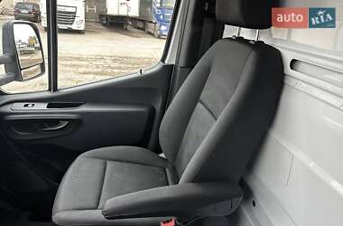 Грузовой фургон Mercedes-Benz Sprinter 2018 в 