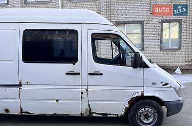 Грузопассажирский фургон Mercedes-Benz Sprinter 2004 в Ровно