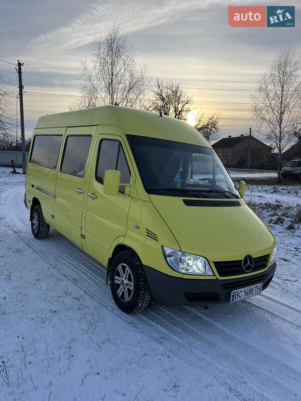 Mercedes-Benz Sprinter 2004