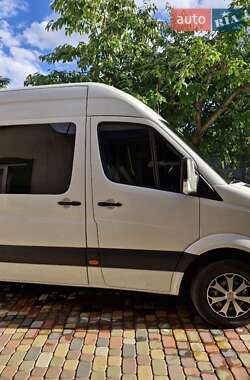 Грузовой фургон Mercedes-Benz Sprinter 2016 в 