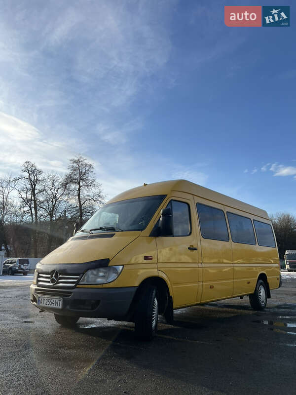 Mercedes-Benz Sprinter 2004