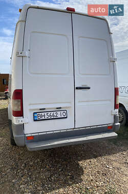 Грузовой фургон Mercedes-Benz Sprinter 2002 в 