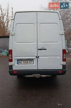 Вантажний фургон Mercedes-Benz Sprinter 2003 в Шпикові