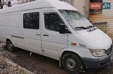 Грузопассажирский фургон Mercedes-Benz Sprinter 2004 в Львове