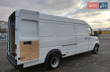 Вантажний фургон Mercedes-Benz Sprinter 2003 в Рівному