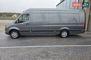 Грузовой фургон Mercedes-Benz Sprinter 2021 в 