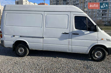 Вантажний фургон Mercedes-Benz Sprinter 2000 в Києві