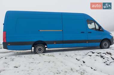 Грузовой фургон Mercedes-Benz Sprinter 2020 в 
