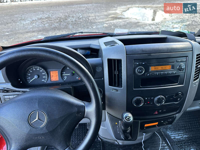 Эвакуатор Mercedes-Benz Sprinter 2011 в Косове