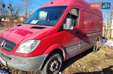 Грузовой фургон Mercedes-Benz Sprinter 2010 в Львове