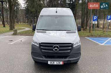 Грузопассажирский фургон Mercedes-Benz Sprinter 2022 в Львове