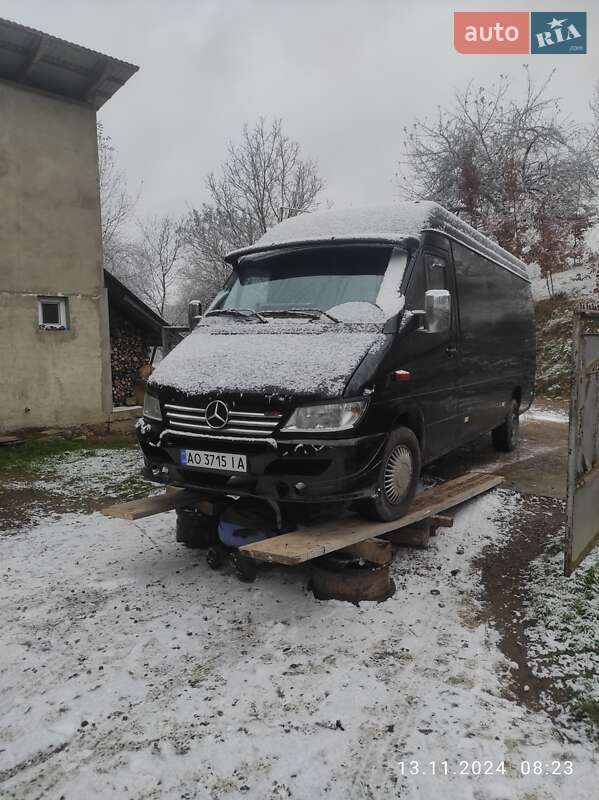 Mercedes-Benz Sprinter 2003