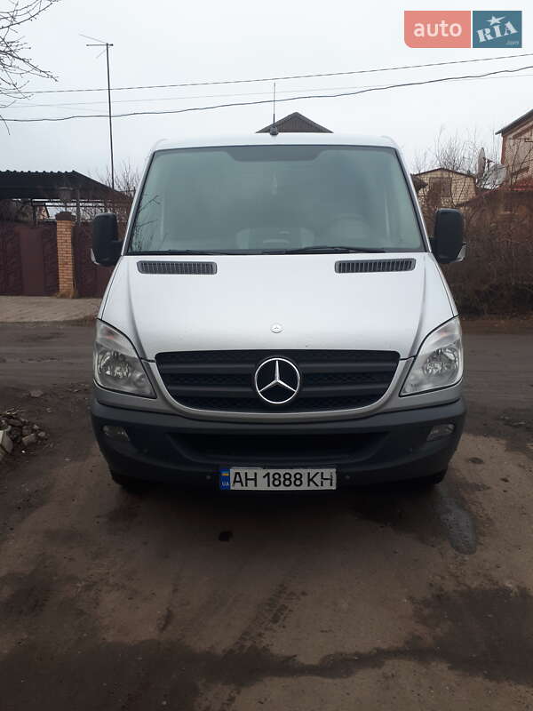 Грузовой фургон Mercedes-Benz Sprinter 2013 в Славянске