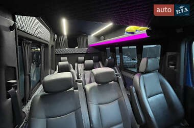 Грузовой фургон Mercedes-Benz Sprinter 2020 в 