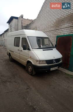 Вантажопасажирський фургон Mercedes-Benz Sprinter 1997 в Харкові