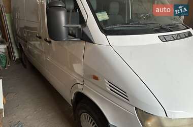 Вантажний фургон Mercedes-Benz Sprinter 2000 в Кривому Розі