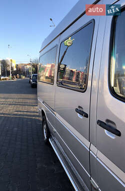 Микроавтобус Mercedes-Benz Sprinter 2005 в 