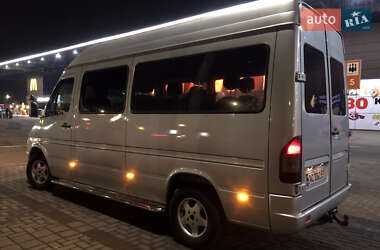 Микроавтобус Mercedes-Benz Sprinter 2005 в 