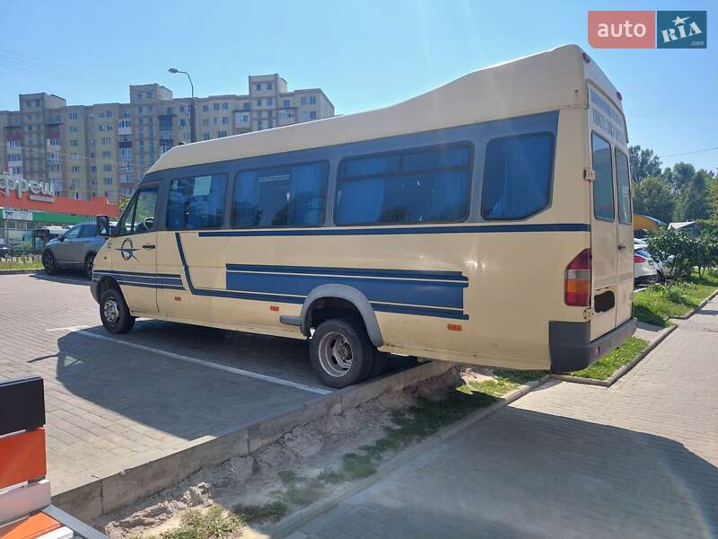 Туристический / Междугородний автобус Mercedes-Benz Sprinter 2000 в Ровно
