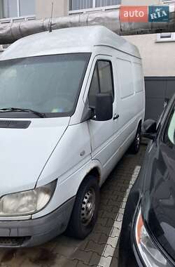 Грузовой фургон Mercedes-Benz Sprinter 2005 в 