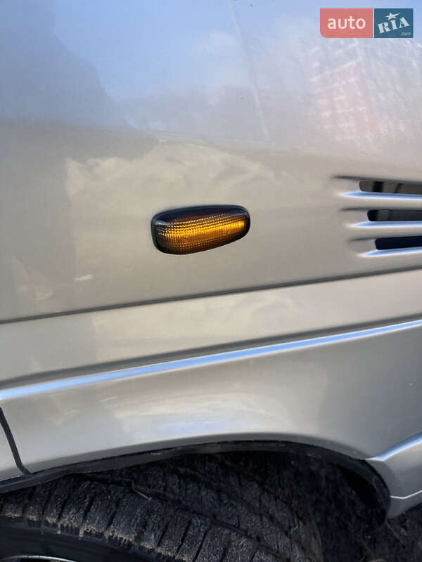 Вантажний фургон Mercedes-Benz Sprinter 2000 в Києві