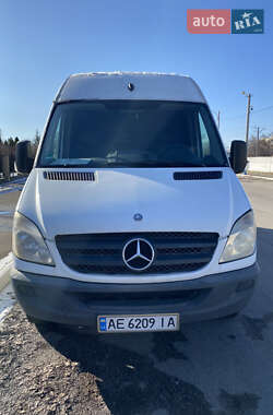 Вантажний фургон Mercedes-Benz Sprinter 2010 в Дніпрі