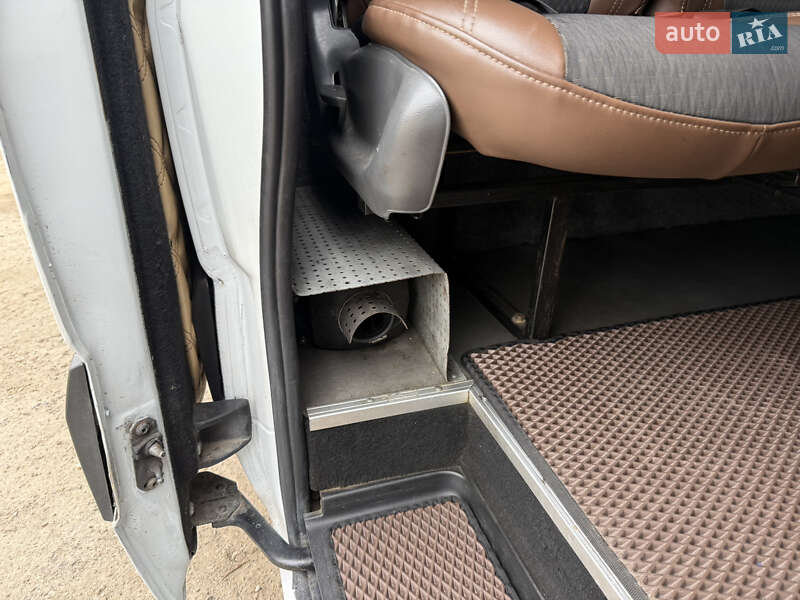 Вантажопасажирський фургон Mercedes-Benz Sprinter 2010 в Коломиї фото 20 Вантажопасажирський фургон Mercedes-Benz Sprinter 2010 в Коломиї