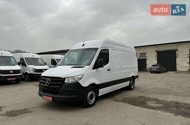Грузовой фургон Mercedes-Benz Sprinter 2020 в 